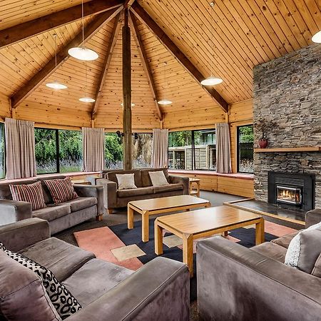 Altamont Lodge Wanaka Bagian luar foto