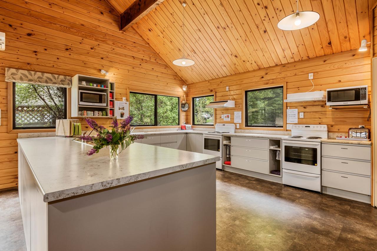 Altamont Lodge Wanaka Bagian luar foto