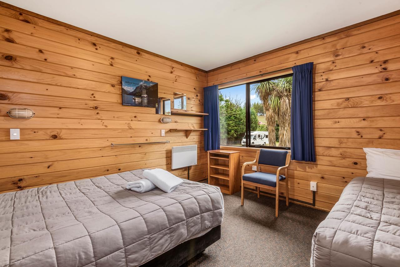 Altamont Lodge Wanaka Bagian luar foto