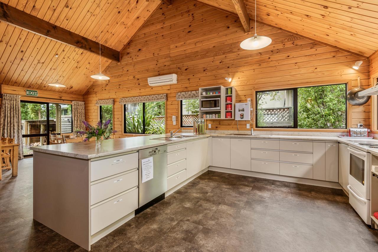 Altamont Lodge Wanaka Bagian luar foto